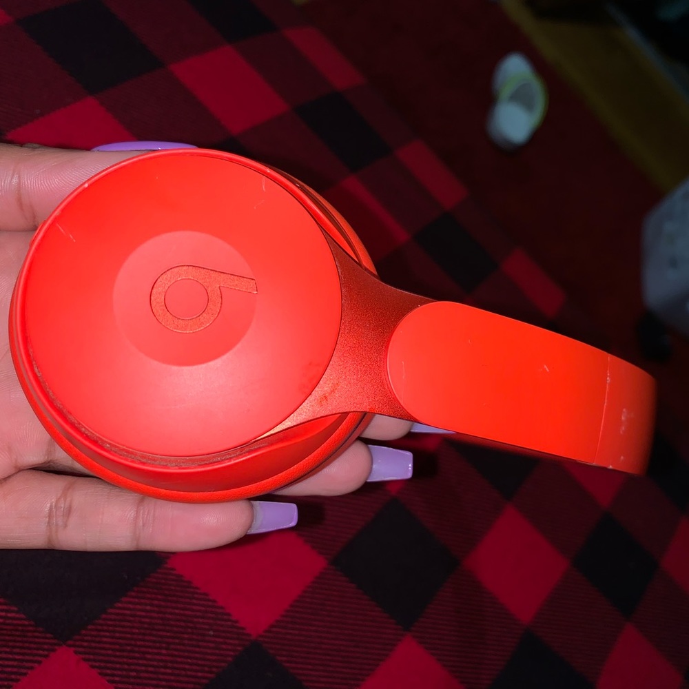 Beats Solo Pro